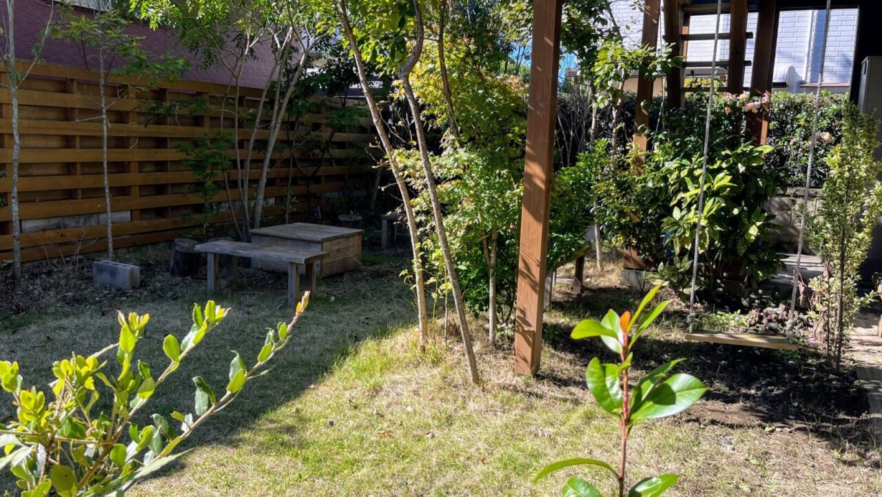 館山市の学習塾ランゲージ・ラボラトリーは庭に出ることが可能