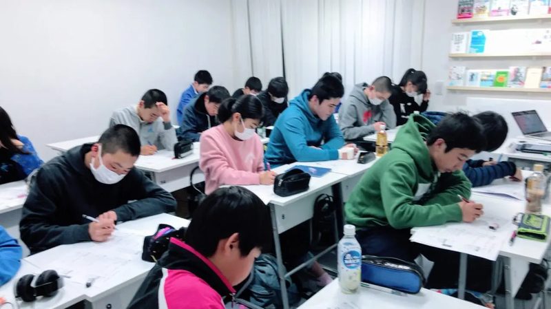 ランゲージ・ラボラトリーのハイレベルな仲間と切磋琢磨する授業